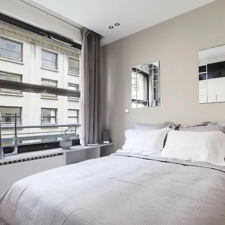 Habitat Parisien - Opera Galeries Lafayette Apartment Paris